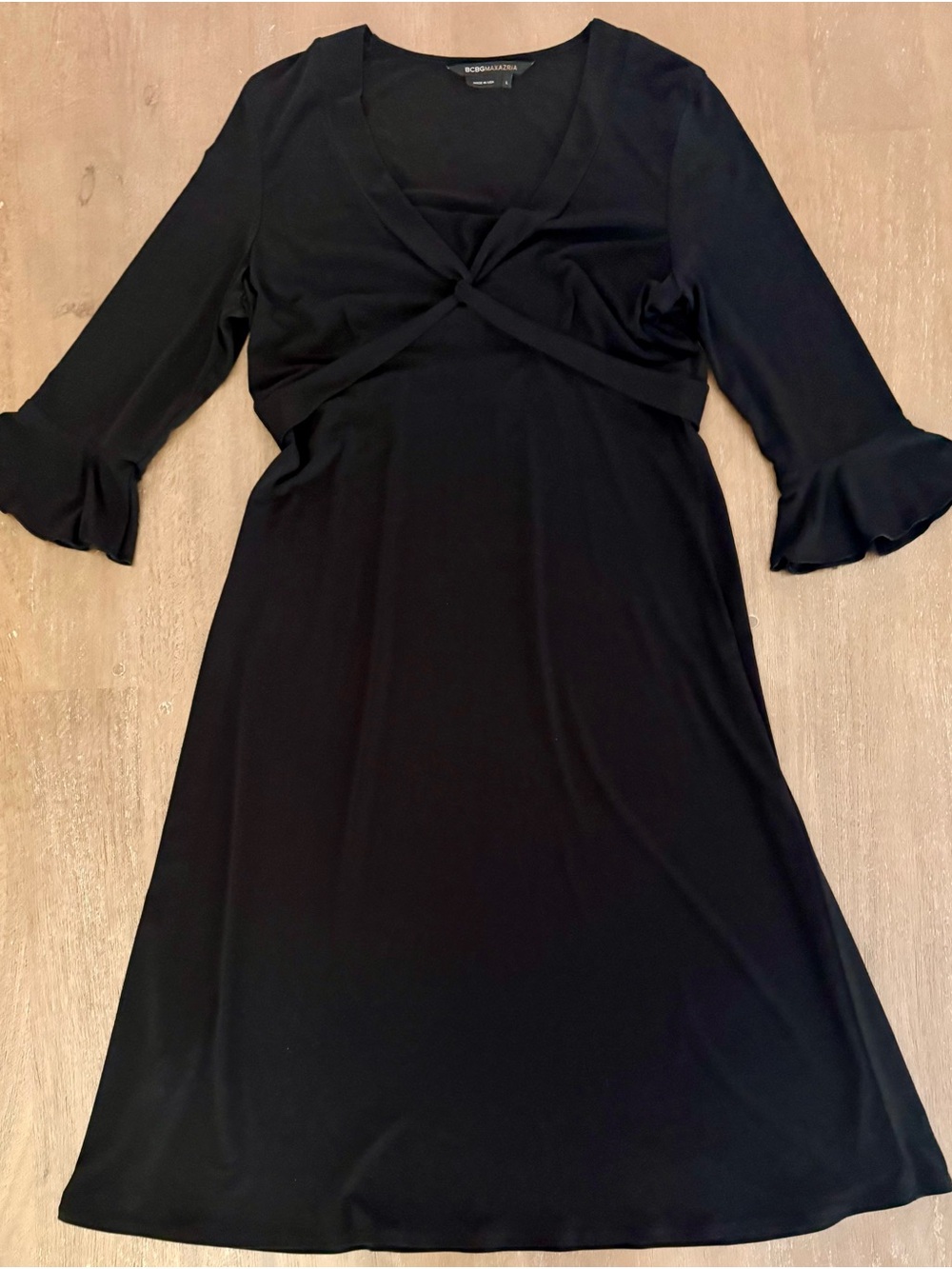 BCBGMaxAzria Black Twist-Front V-Neck Long-Sleeve Dress